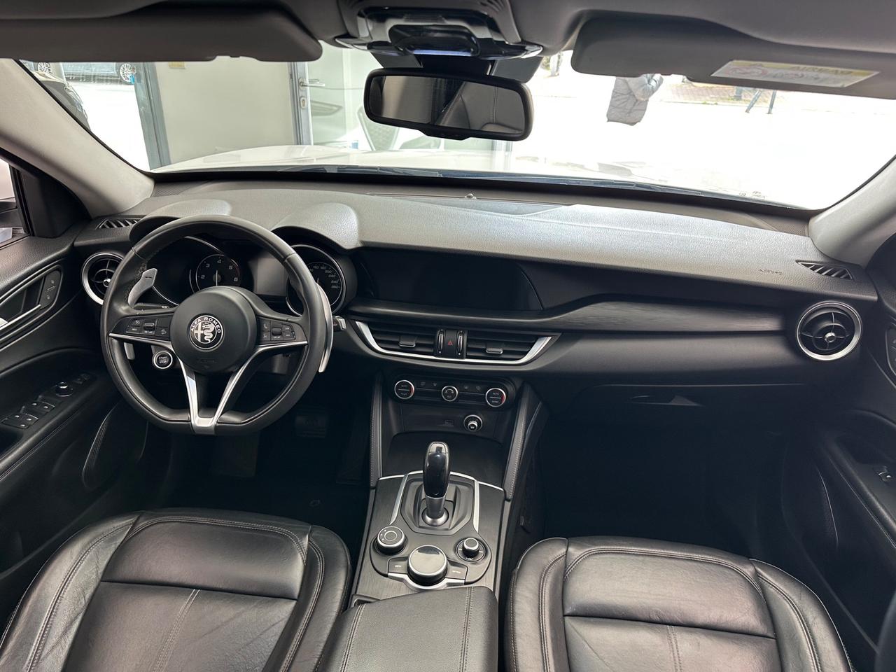Alfa Romeo Stelvio 2.2 Turbodiesel 180 CV AT8 Q4 Business