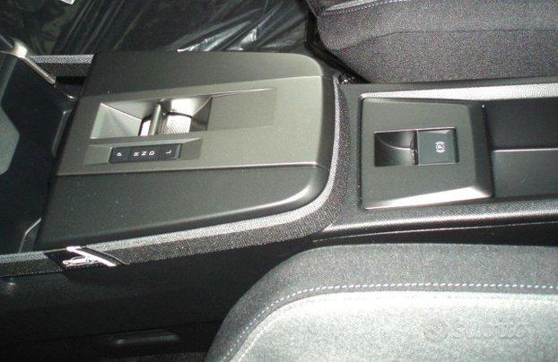 OPEL Frontera Hybrid 110 CV OM N1 AUTOCARRO IVA