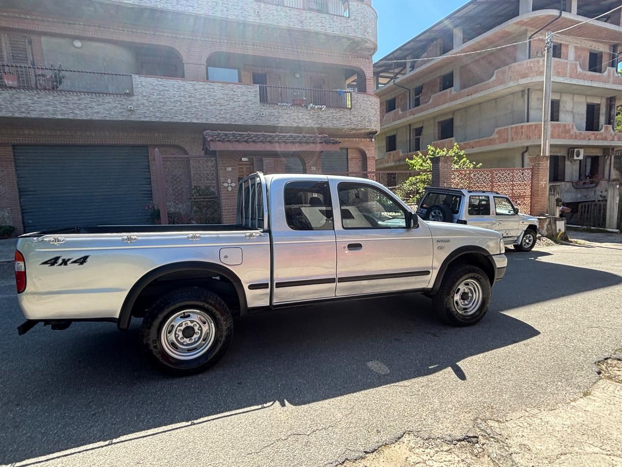 Ford Ranger 2.5 TDI (109CV) 4p. Super Cab Pick-up XL