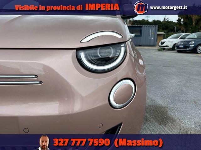 FIAT 500e 3+1 42 kWh La Prima OroRosa