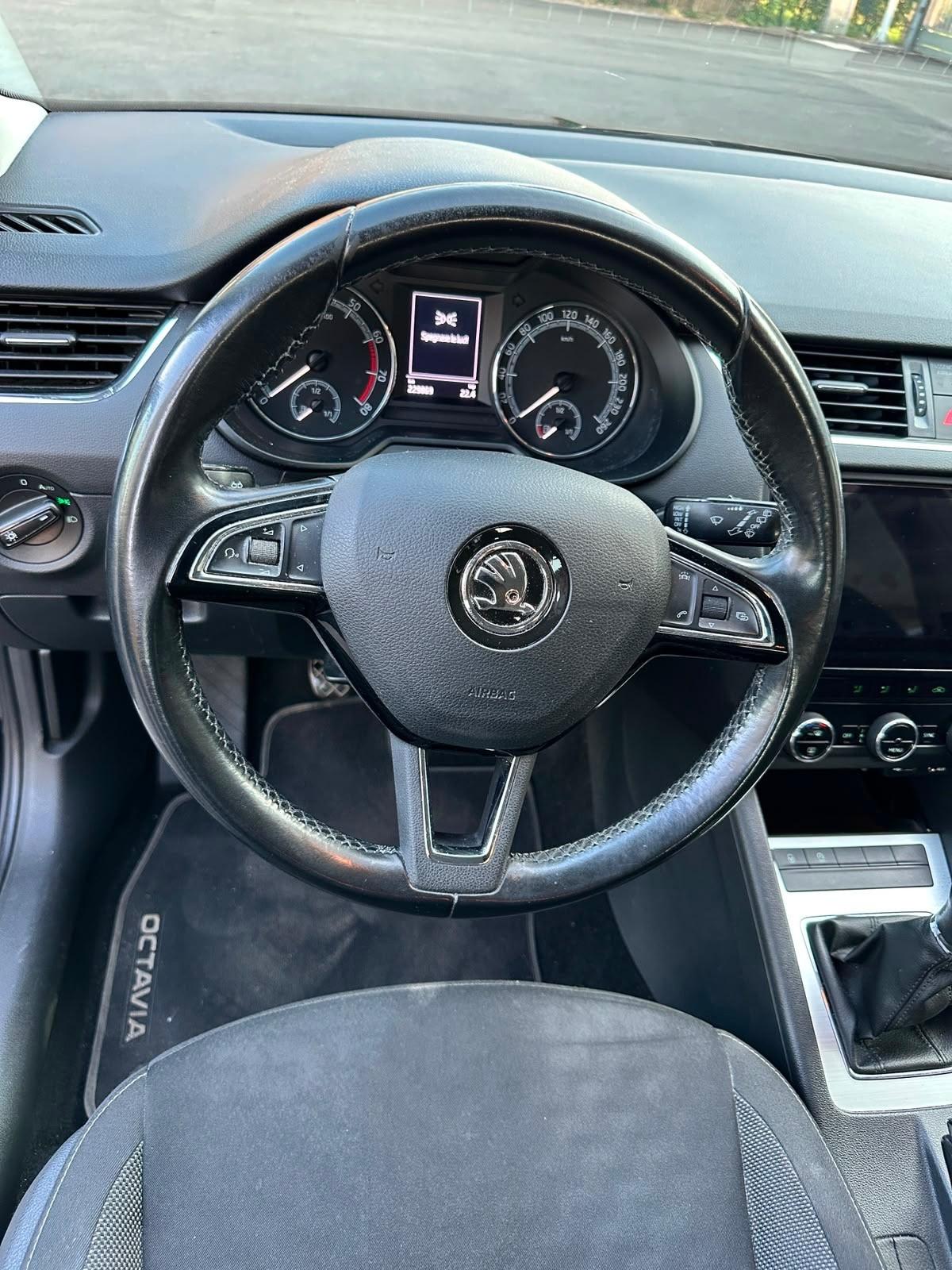 Skoda Octavia 1.4 TSI Wagon Executive G-Tec
