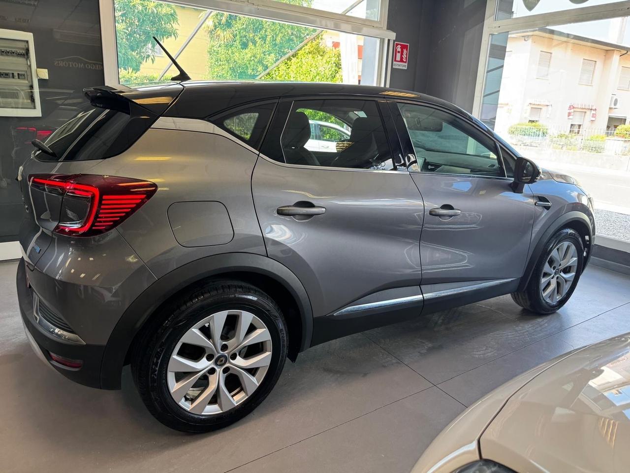 Renault Captur Full Hybrid E-Tech 145 CV Initiale Paris (105 kw