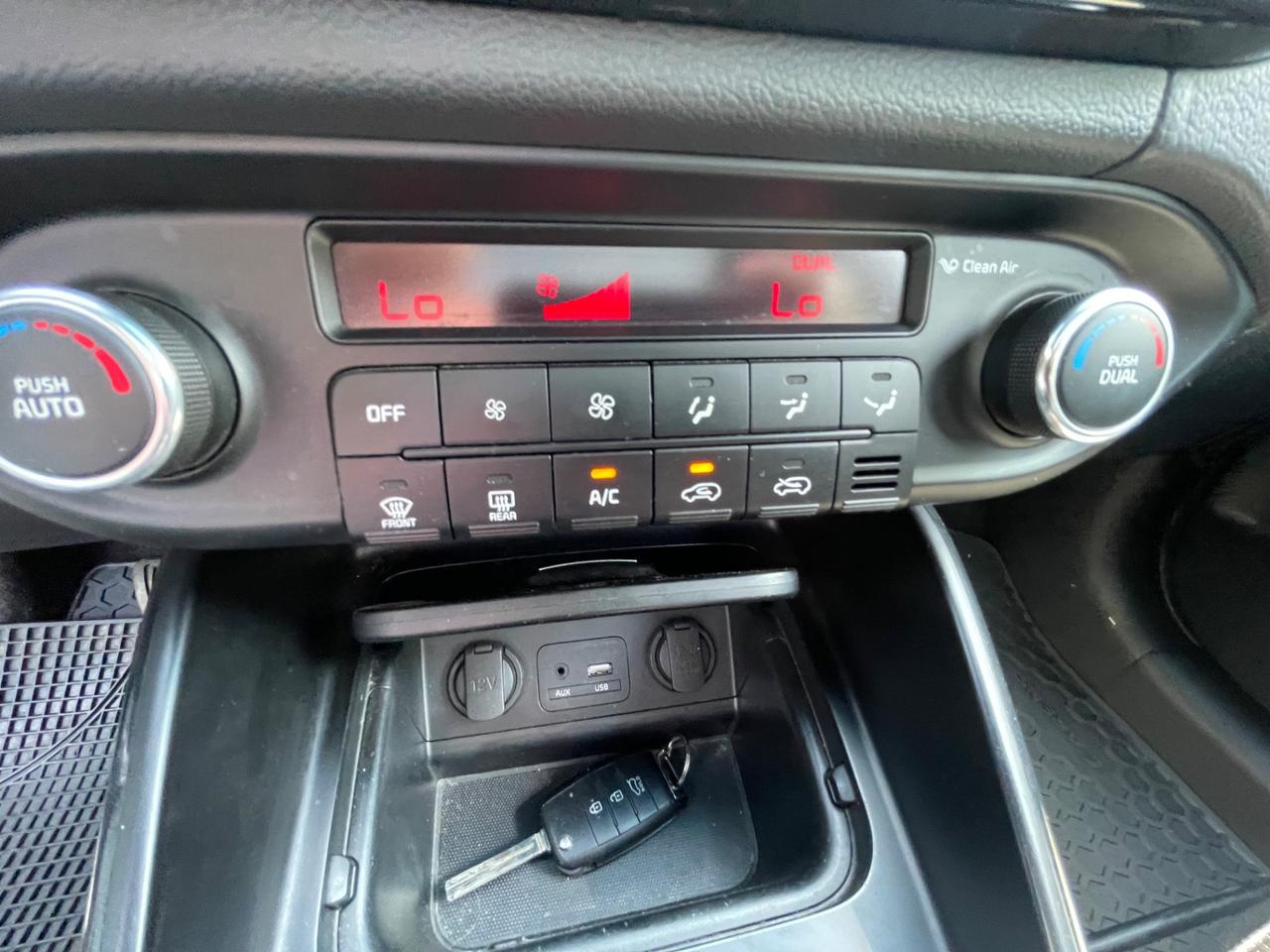 Kia Carens 1.7 CRDi 141 CV DCT Platinum