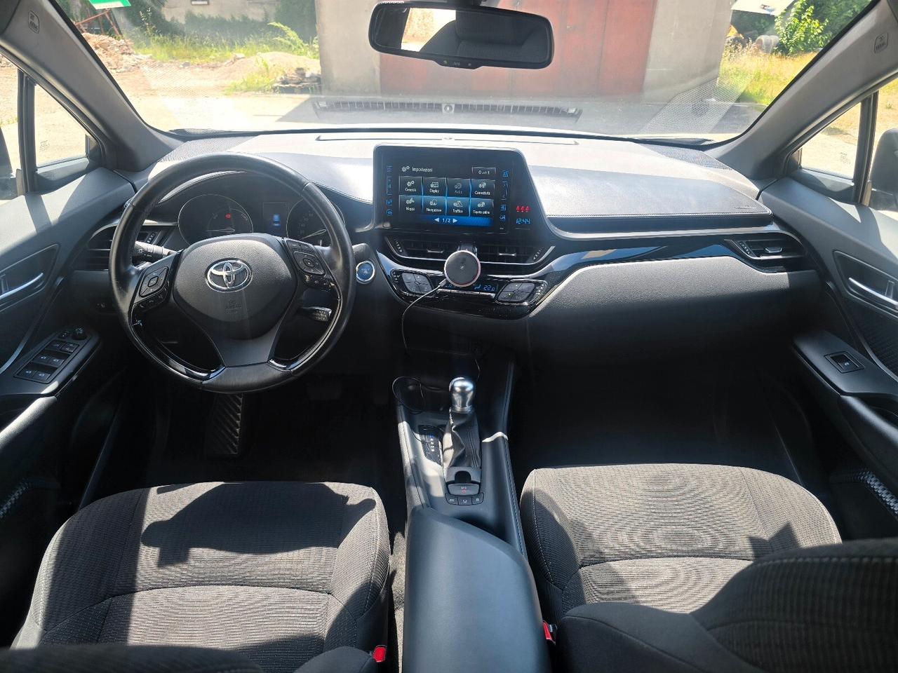 Toyota C-HR 1.8 Hybrid E-CVT Business