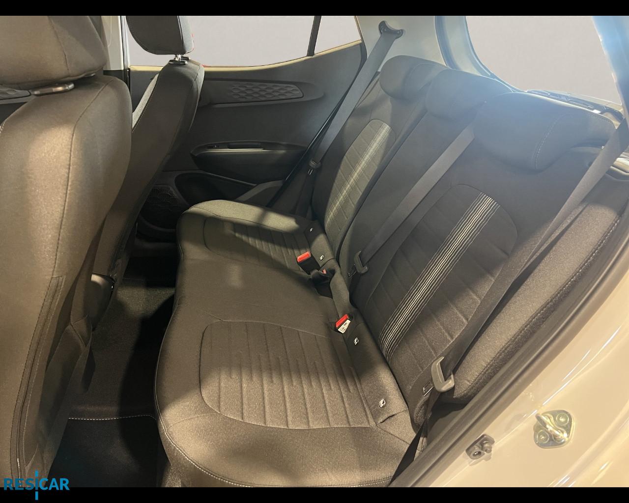 HYUNDAI I10 PE MY25 5P 1.0 AT CONNECTLINE