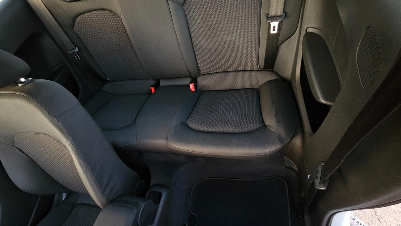 Audi A1 1.6 TDI Attraction