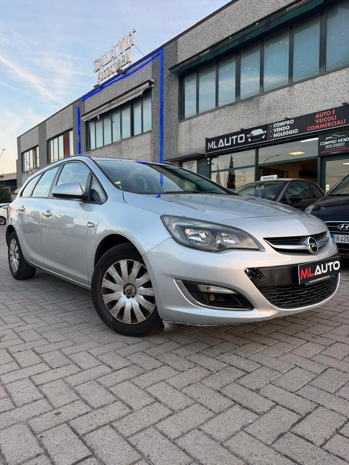 Opel Astra 1.7 CDTI 110CV Sports Tourer Cosmo OK NEOPATENTATO