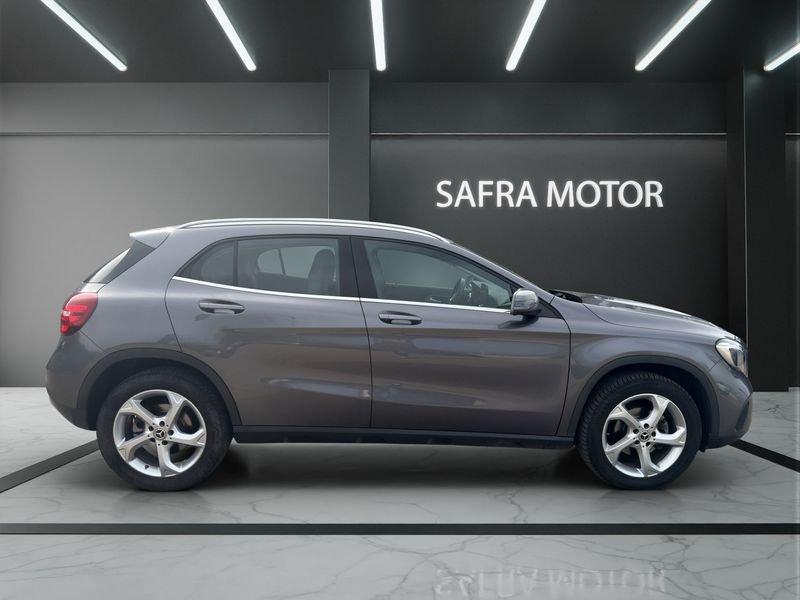 Mercedes-Benz GLA GLA 200d Sport 4matic