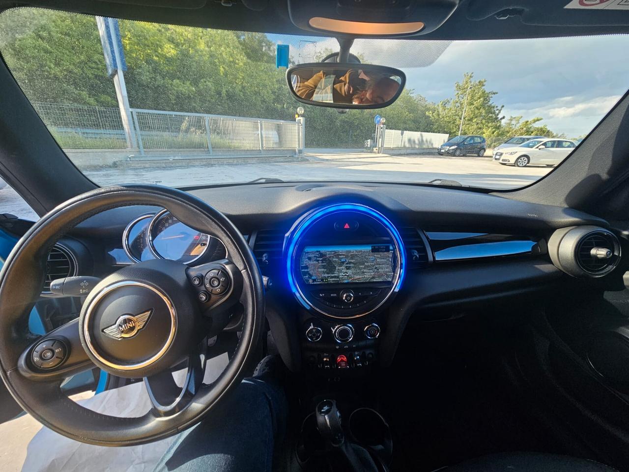Mini 1.5 One D Business XL