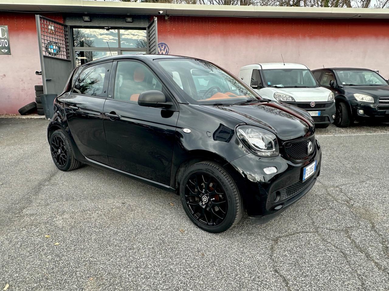 Smart ForFour 90 0.9 Turbo twinamic Passion Sport Edition Unipro Uff. Mercedes No obbligo finanziamento