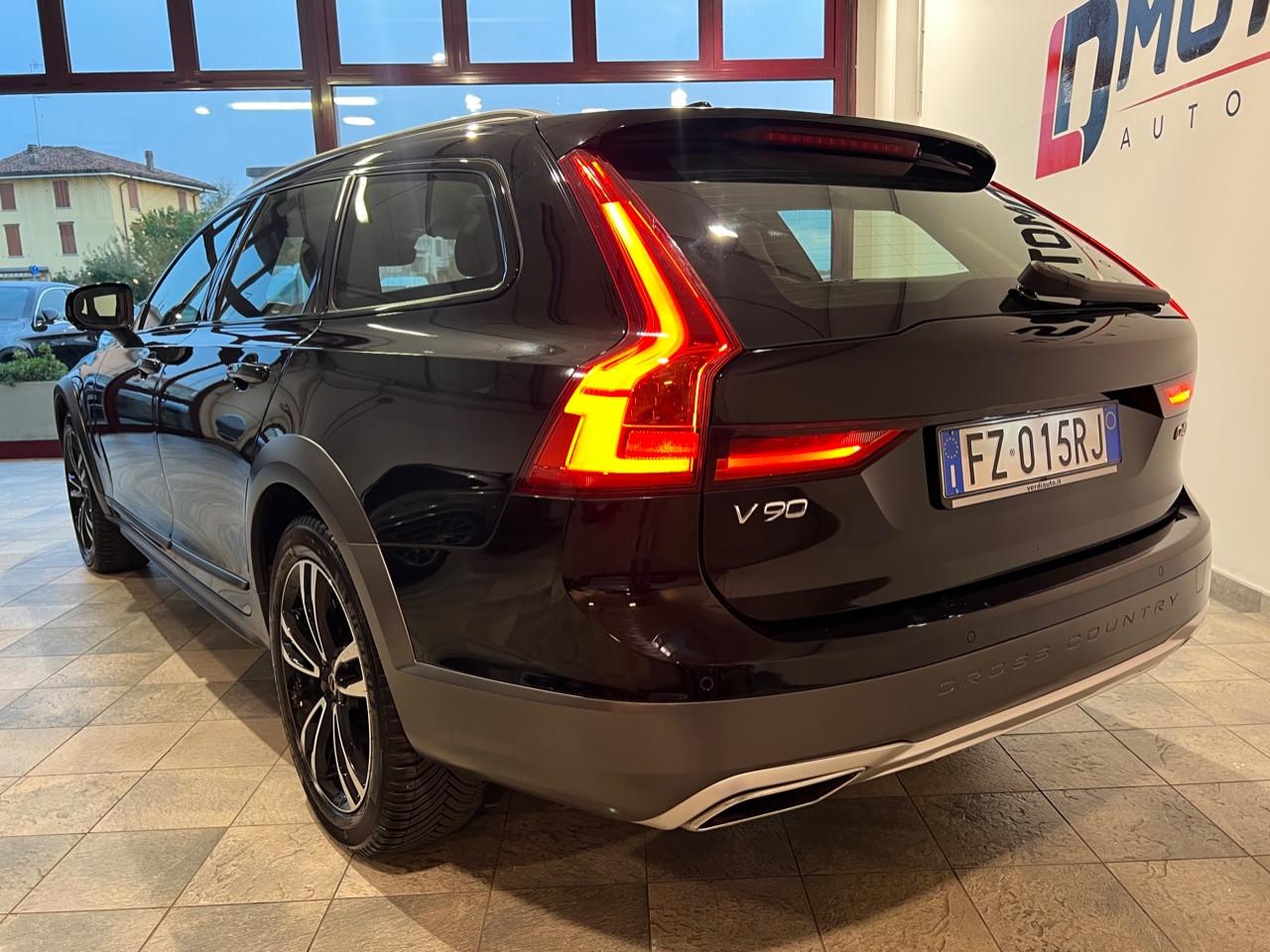 Volvo V90 Cross Country 2.0 d4 Business Plus awd geartronic