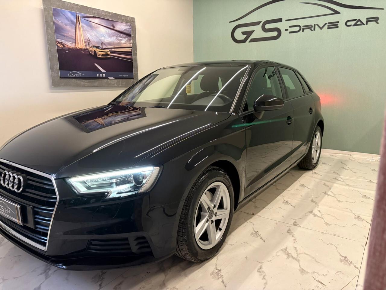 Audi A3 sportback SPB 30 TDI 1600cc 116cv Admired