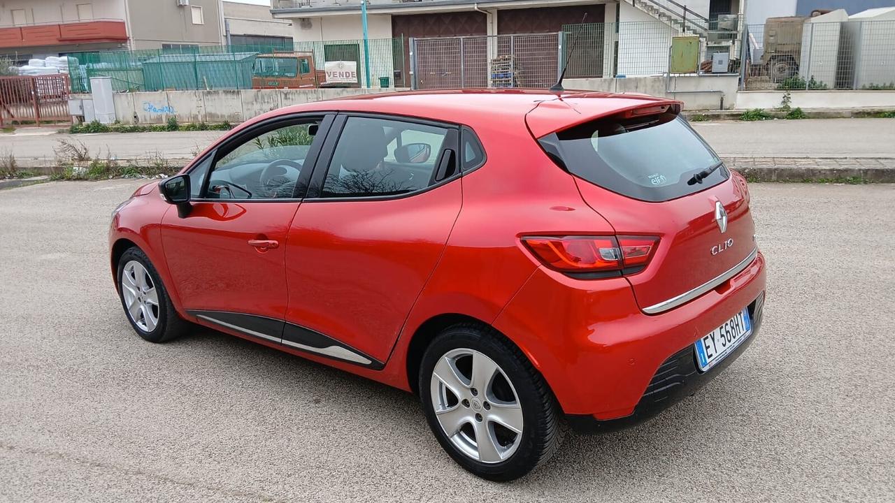 Renault Clio Sporter 0.9 TCe 12V 90CV Costume National