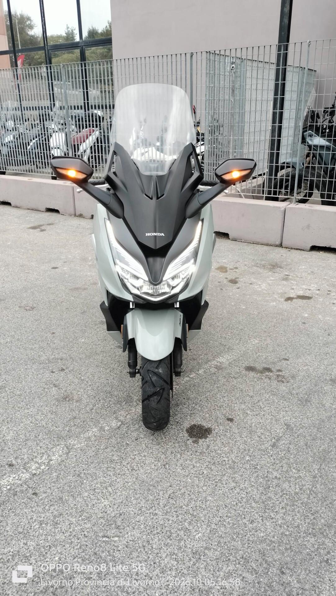Honda Forza 350