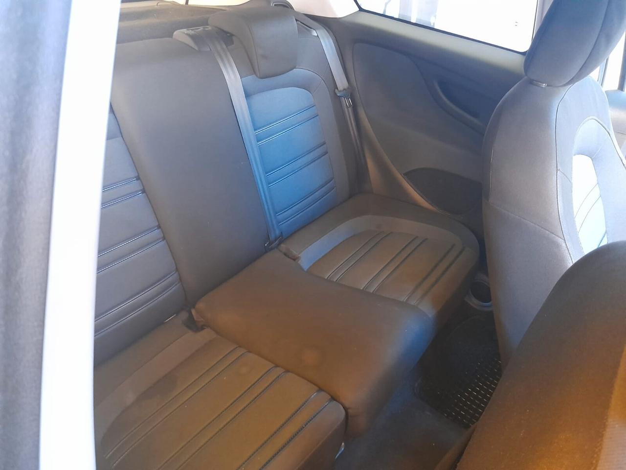 Fiat Grande Punto 1.3cc diesel 12 mesi garanzia-2011