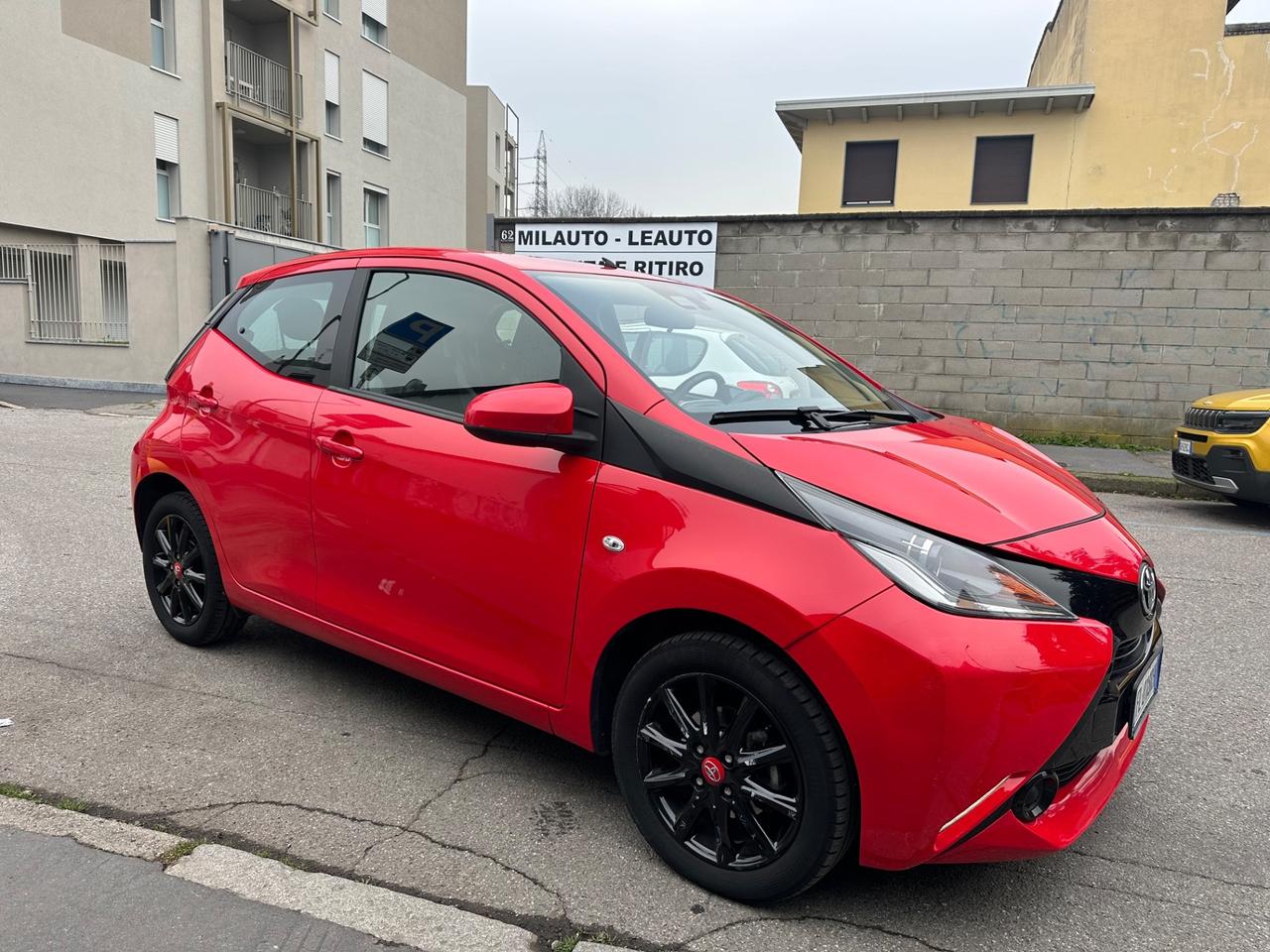 Toyota Aygo 1.0 VVT-i 69 CV 5 TSS MMT