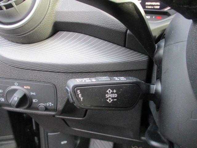 AUDI Q2 30 TDI S-line Edition LED/Camera/CarPlay