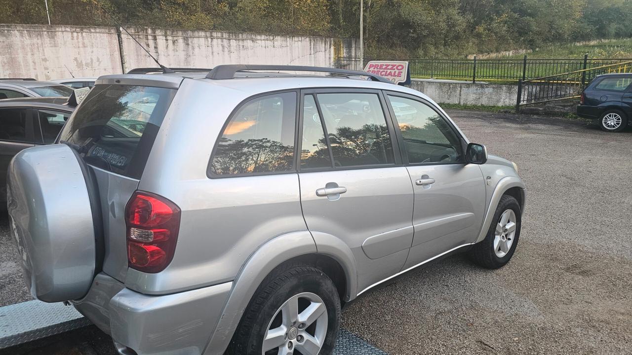 Toyota RAV 4 RAV4 2.0 Tdi D-4D cat 5 porte Sol
