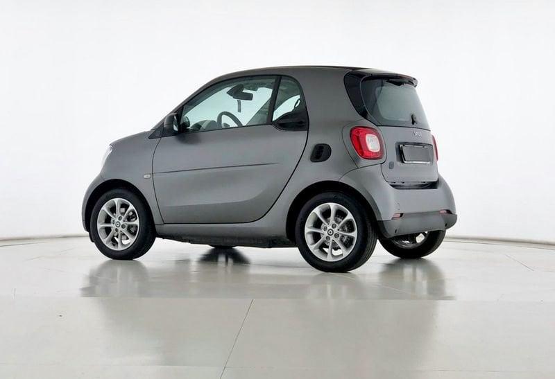 smart fortwo EQ Passion