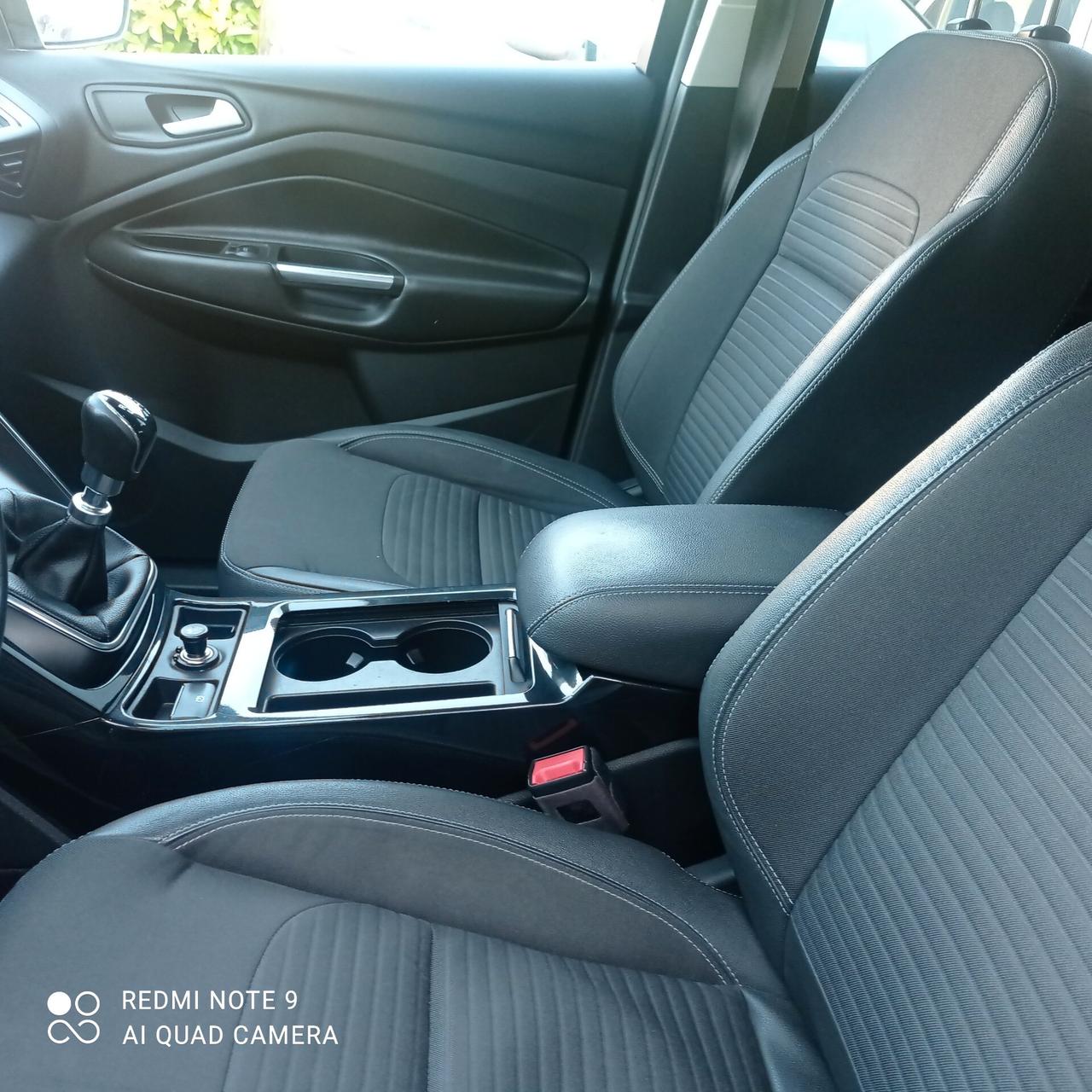 Ford Kuga 1.5 TDCI 120 CV S&S 2WD Business