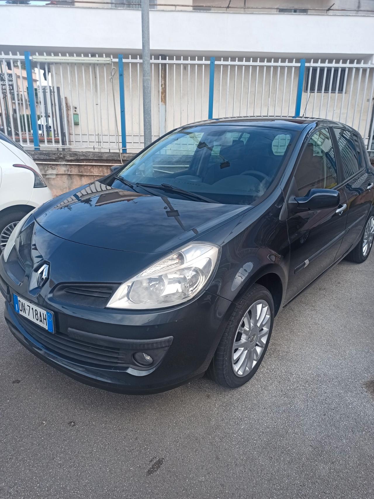 Renault Clio Storia 1.2 75 cv 5 porte Dynamique