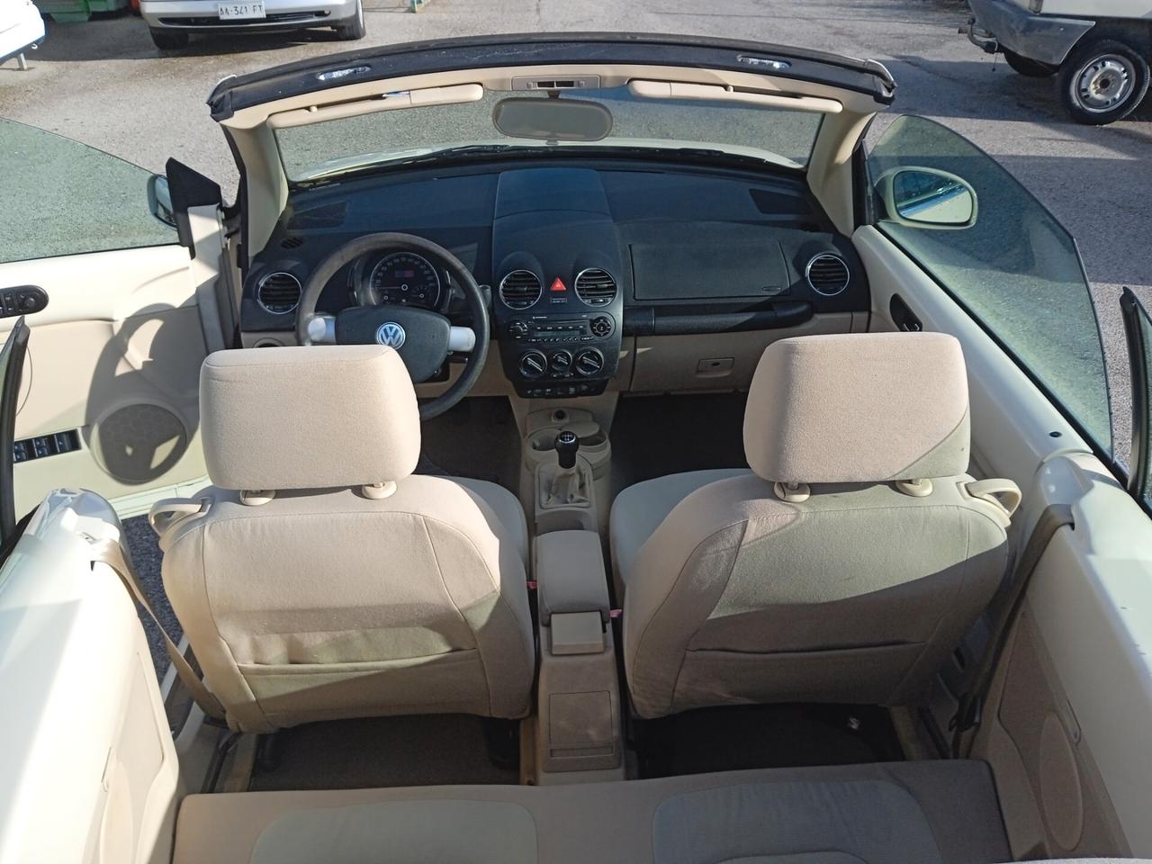 Volkswagen New Beetle 1.6 Cabrio ASI