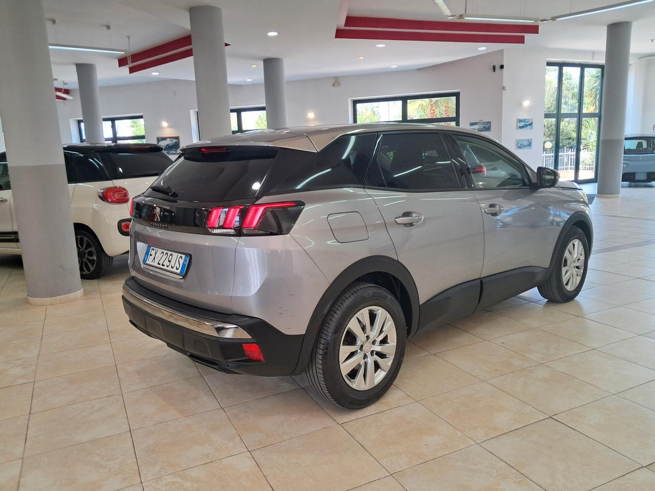 Peugeot 3008 BlueHDi 130 S&S Business