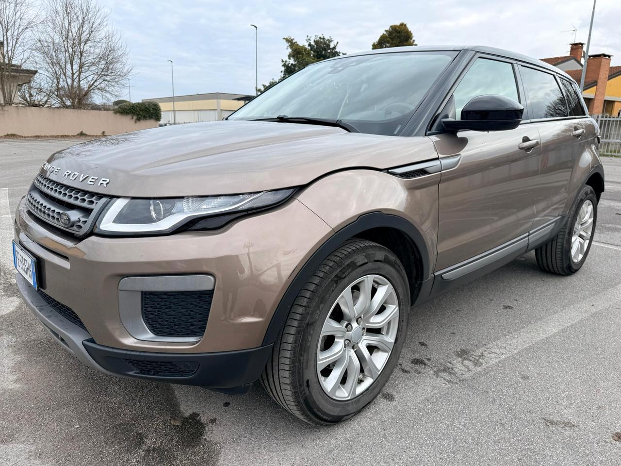 Land Rover Range Evoque 2.0 TD4 180 CV 5p. Pure