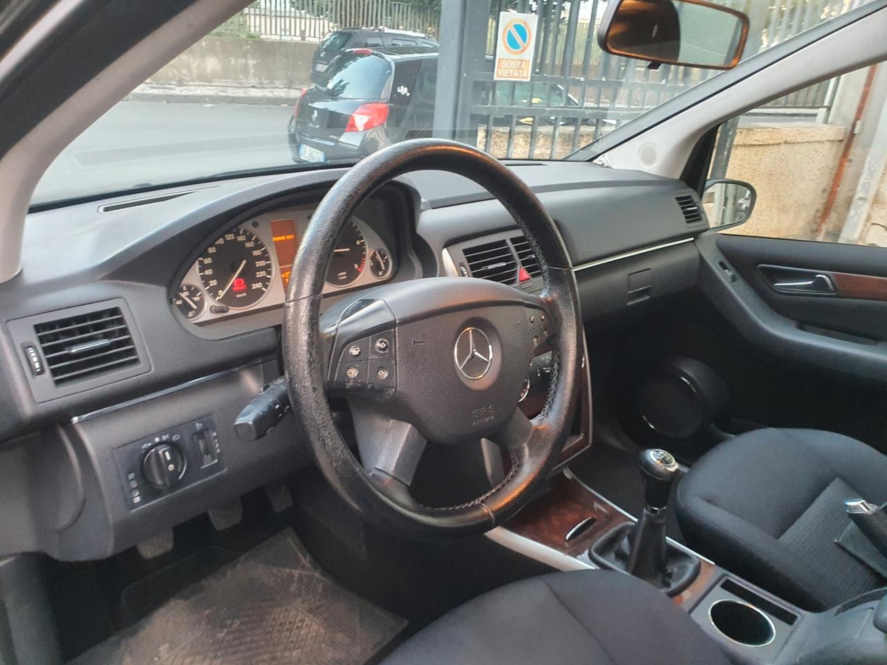 Mercedes-benz B 180 CDI