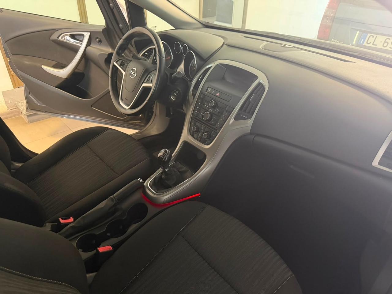 Opel Astra 1.7 CDTI 110Cv Sports Tourer Cosmo Fleet