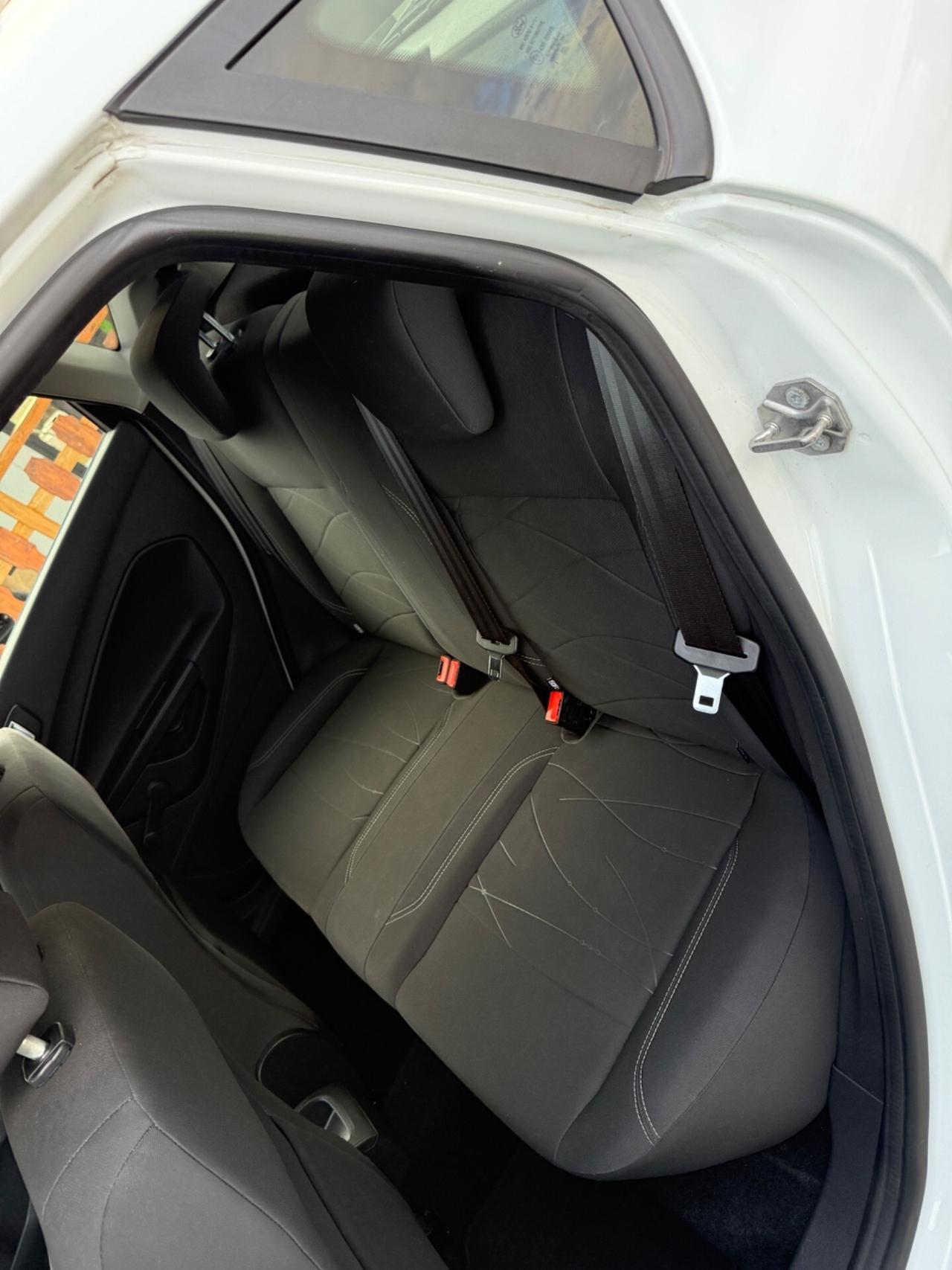 Ford Fiesta 1.5 TDCi 75CV 5 porte Business