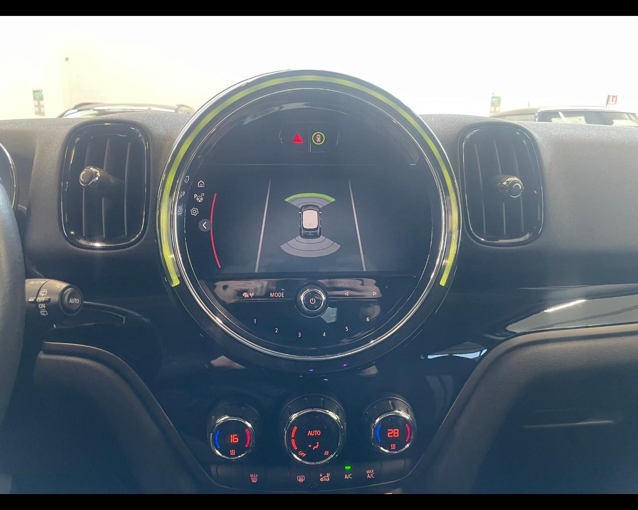 MINI Mini Countrym.(F60) - Mini 2.0 Cooper SD Business Countryman ALL4