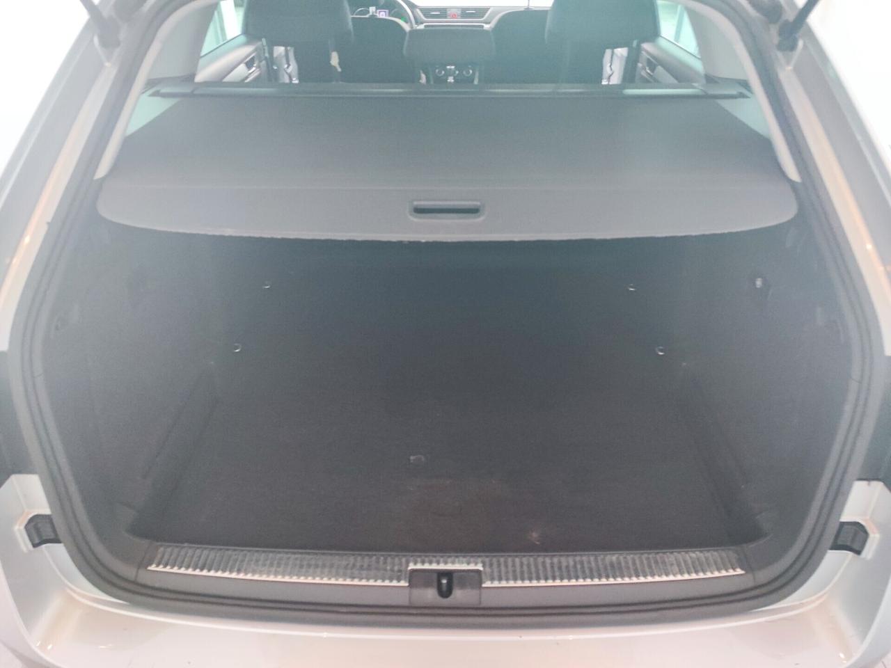 Skoda Superb 2.0 TDI 150 CV SCR DSG Wagon SportLine