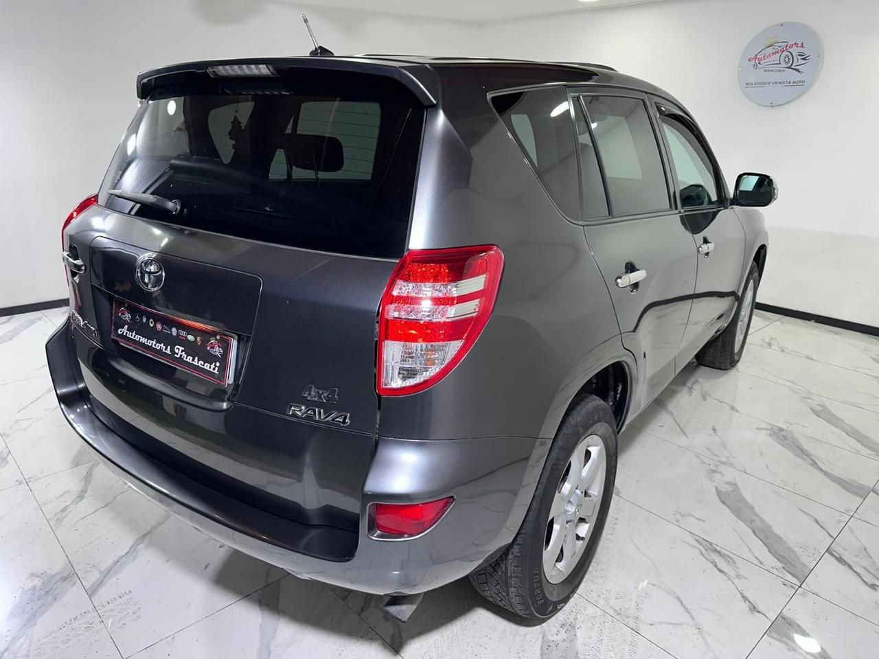 Toyota RAV 4 RAV4 2.2 D-2 WD 150 CV