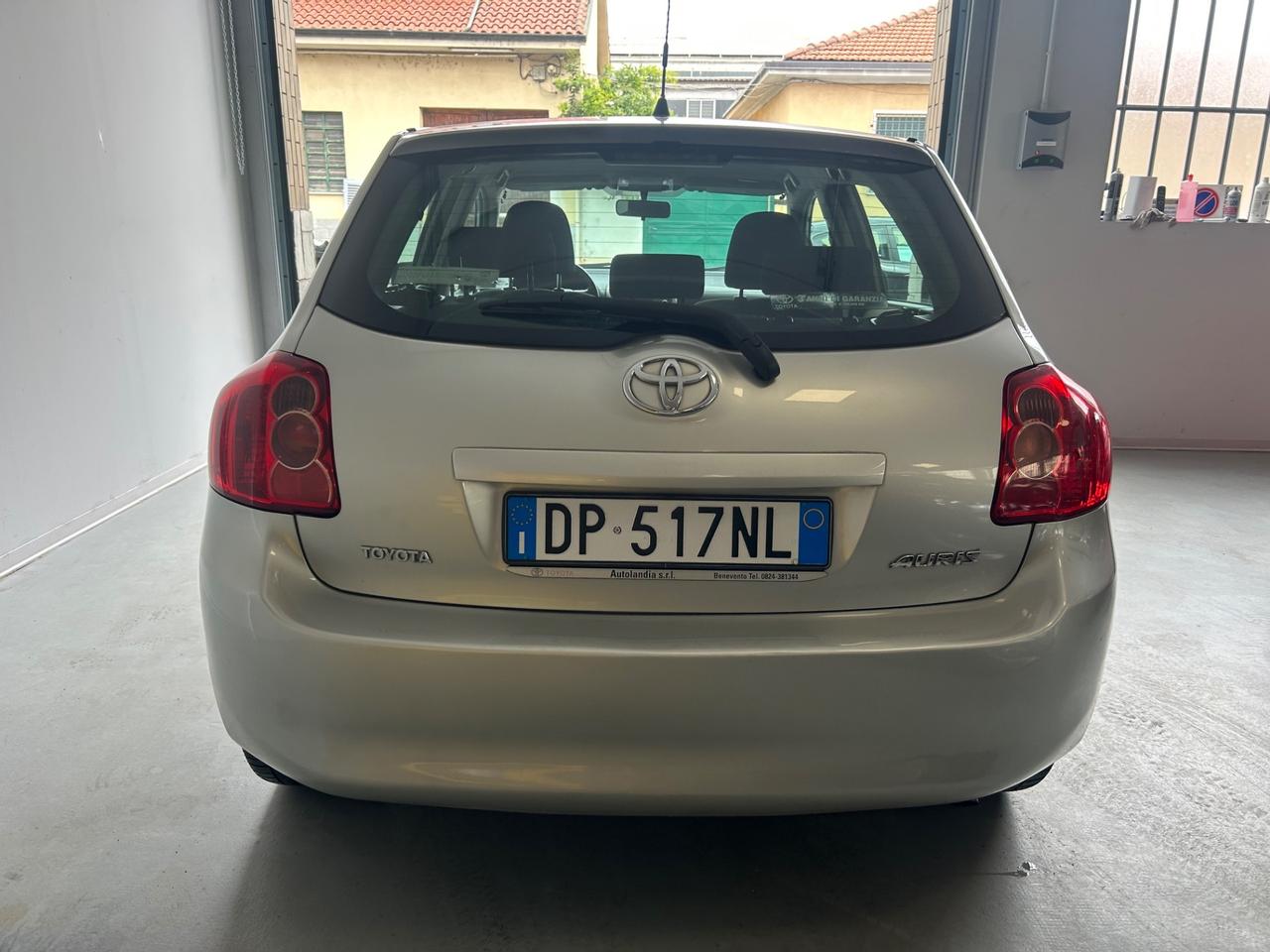 Toyota Auris 1.4 D-4D 5 porte Sol