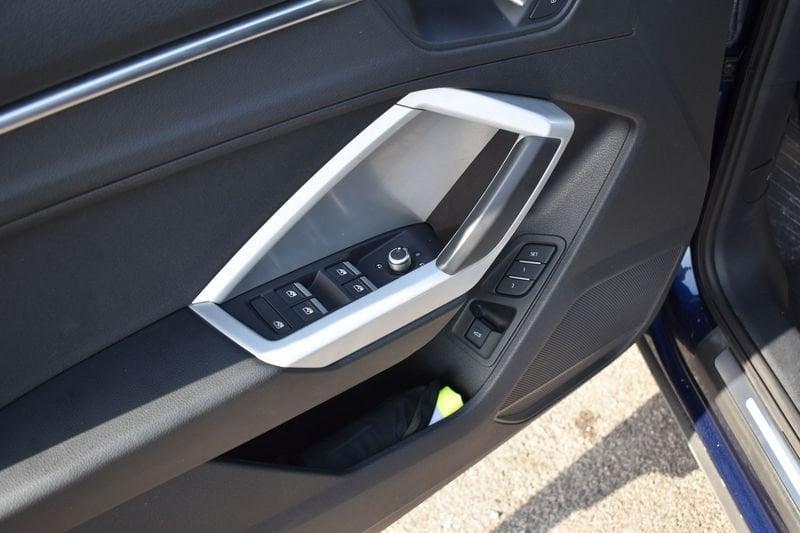 Audi Q3 40 TDI quattro S tronic Business Advanced