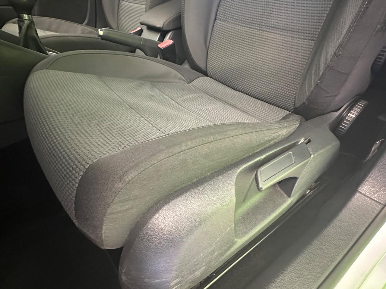 Volkswagen Golf Variant 1.6 TDI Highline BlueMotion Tech