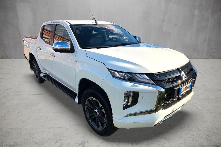 Mitsubishi L200 Double Cab L200 d.cab 2.3d Intense 4wd 150cv auto