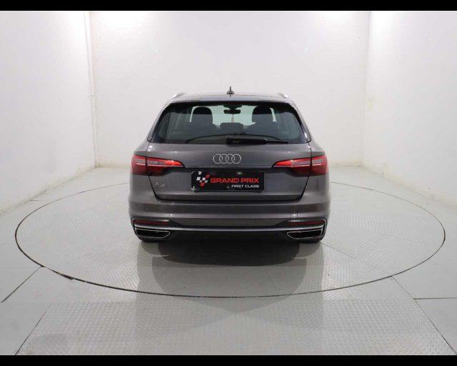 AUDI A4 Avant 35 TFSI S tronic Business Advanced