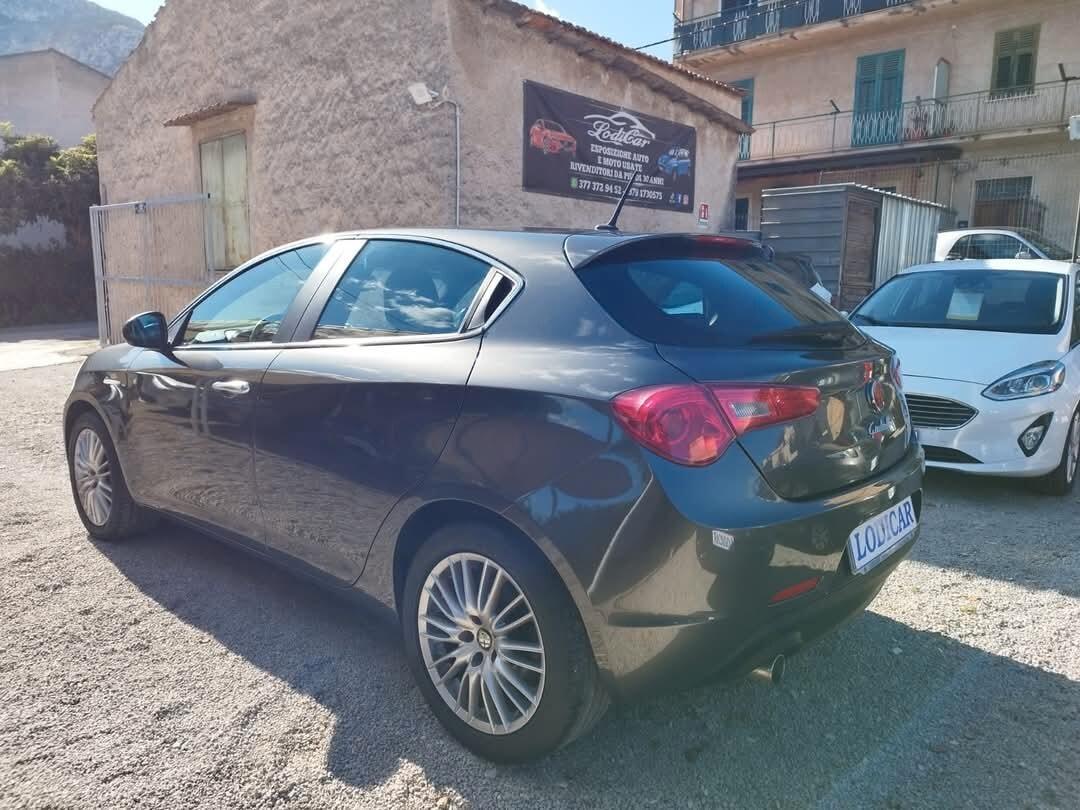 Alfa Romeo Giulietta 1.6 JTDm-2 105 CV Exclusive