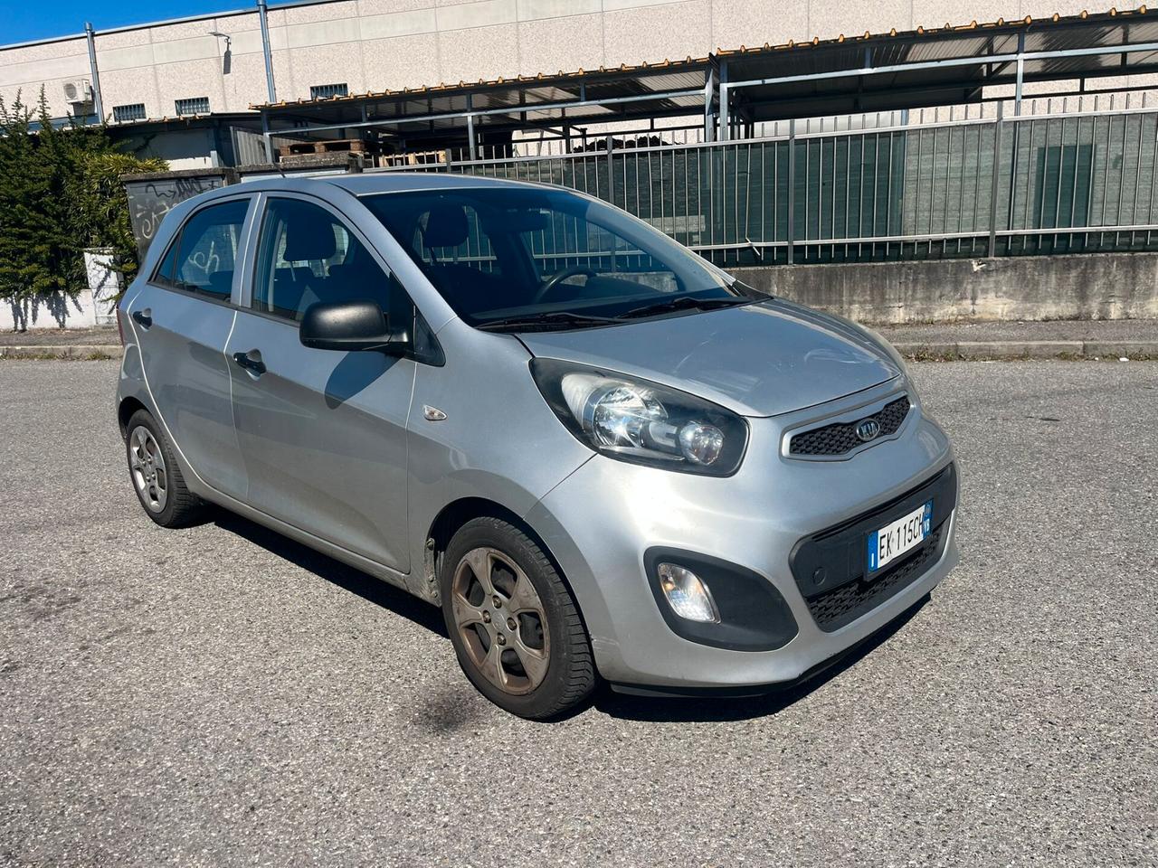 Kia Picanto 1.0 BENZ E5 SUPER PREZZO
