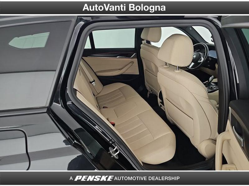 BMW Serie 5 530d Touring mhev 48V Msport auto