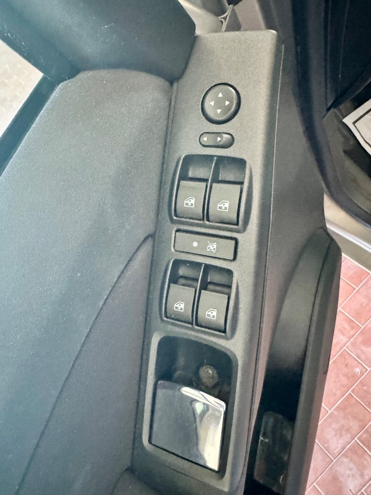 Lancia MUSA 1.3 Multijet 16V 70 CV Argento