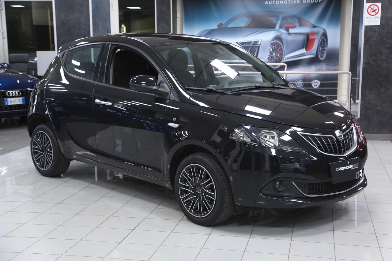 Lancia Ypsilon 1.0 FireFly 5 porte S&S Hybrid Gold