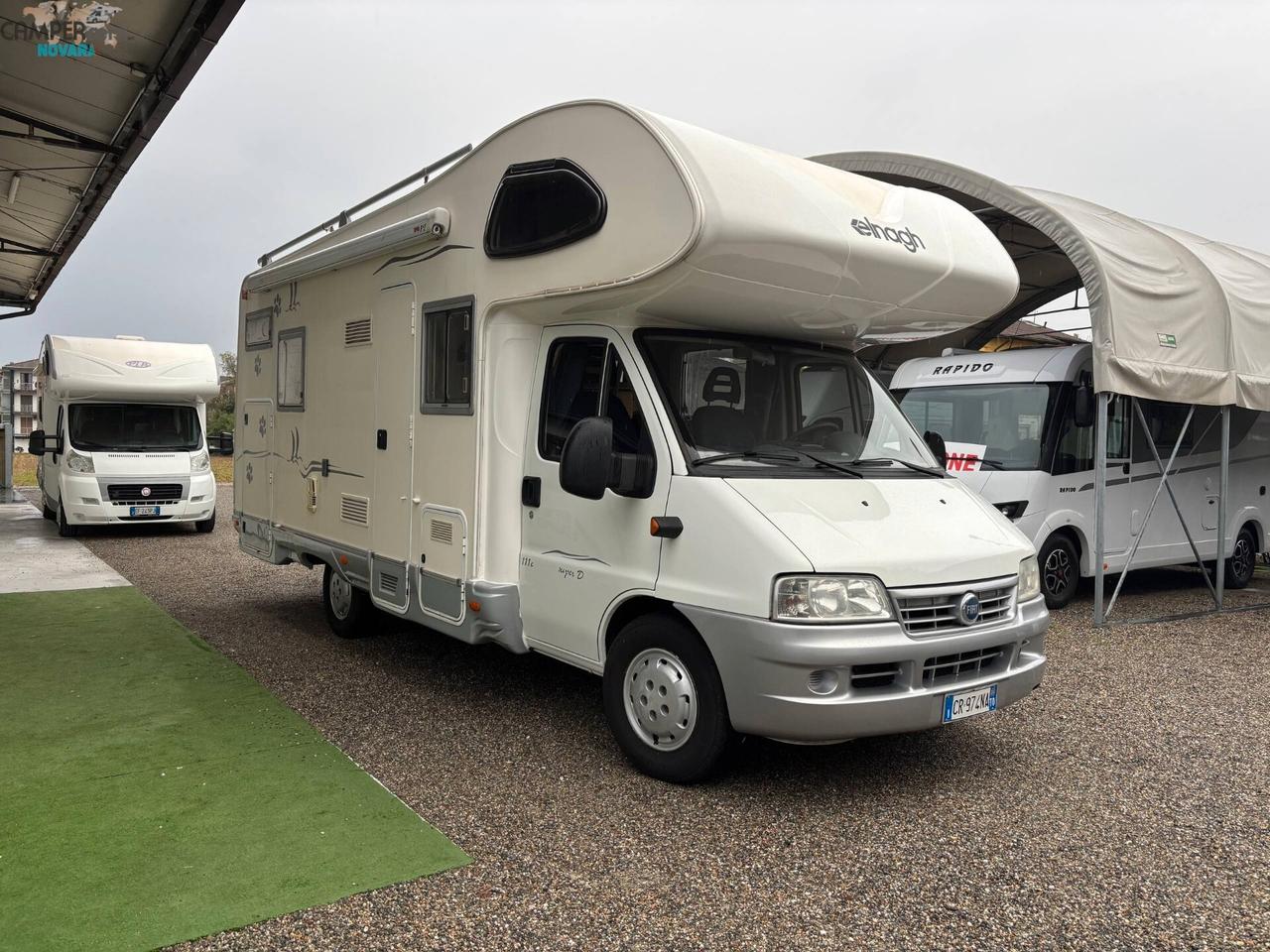 ELNAGH SUPER D 111 c - mansardato con letti a castello in coda e garage a volume variabile