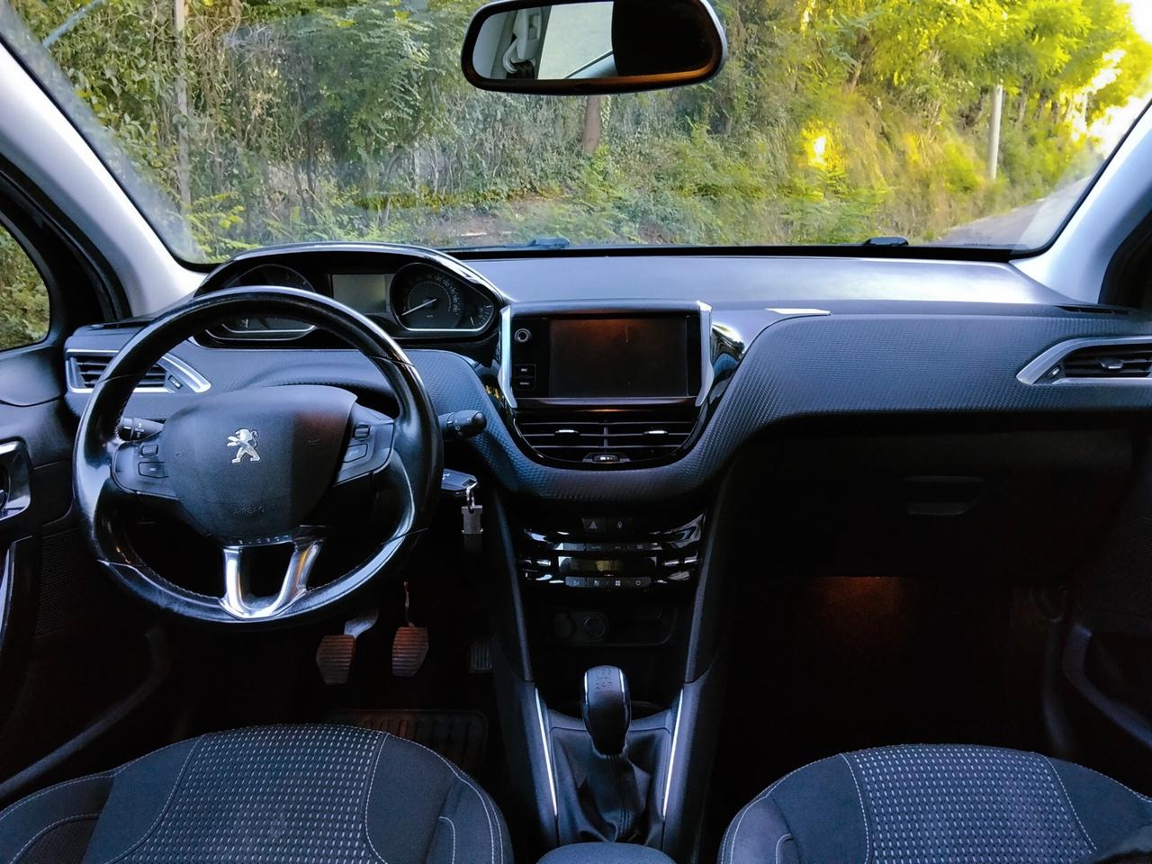 Peugeot 208 BlueHDi 75 5 porte Allure