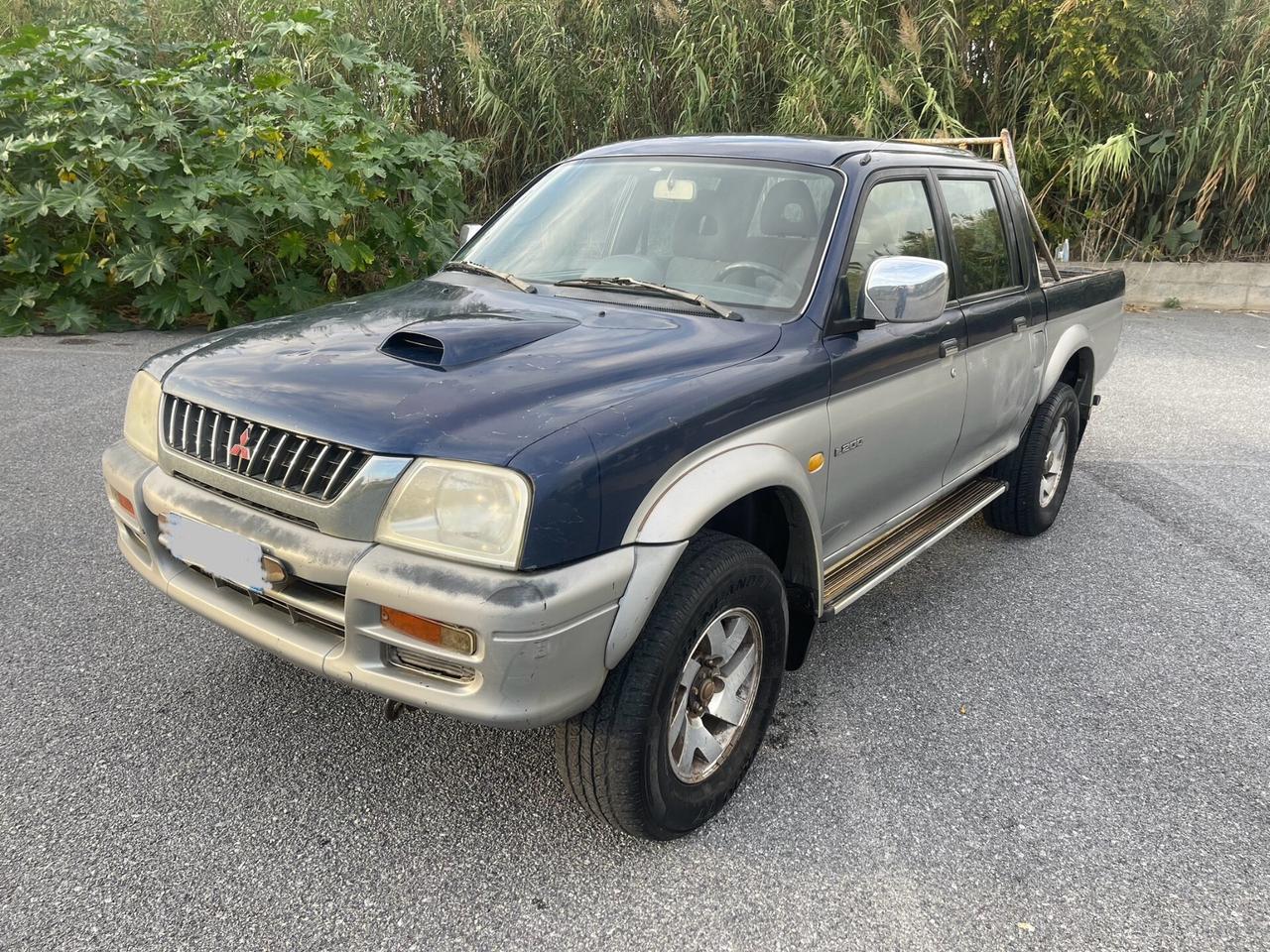 Mitsubishi L200 2.5 TDI 4WD Club Cab Pick-up GLS