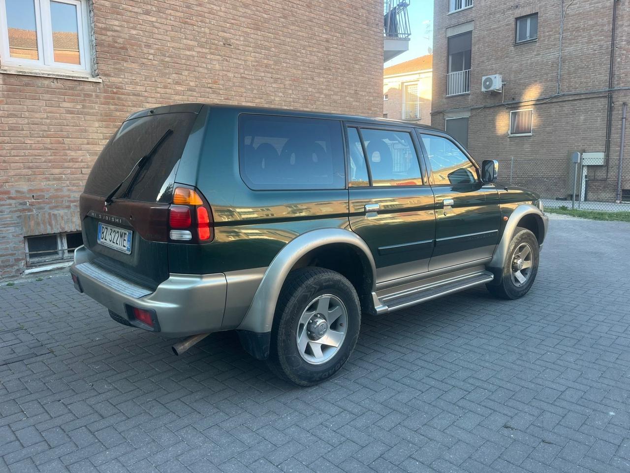 Mitsubishi Pajero Sport 2.5 TDI cat GLS Autocarro