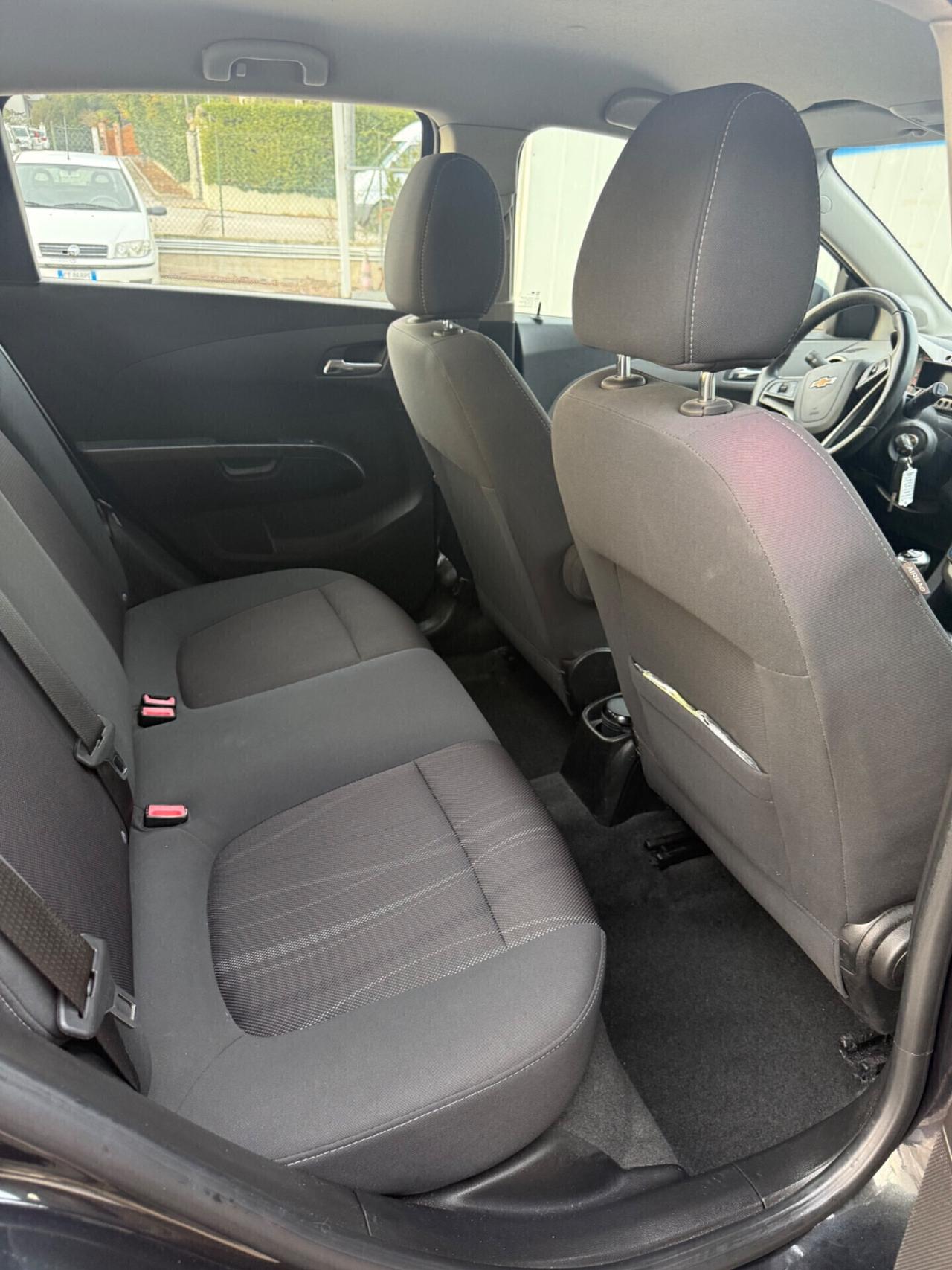 Chevrolet Aveo 5p 1.2 benzina Neopatentati UNIPROPRIETÀ