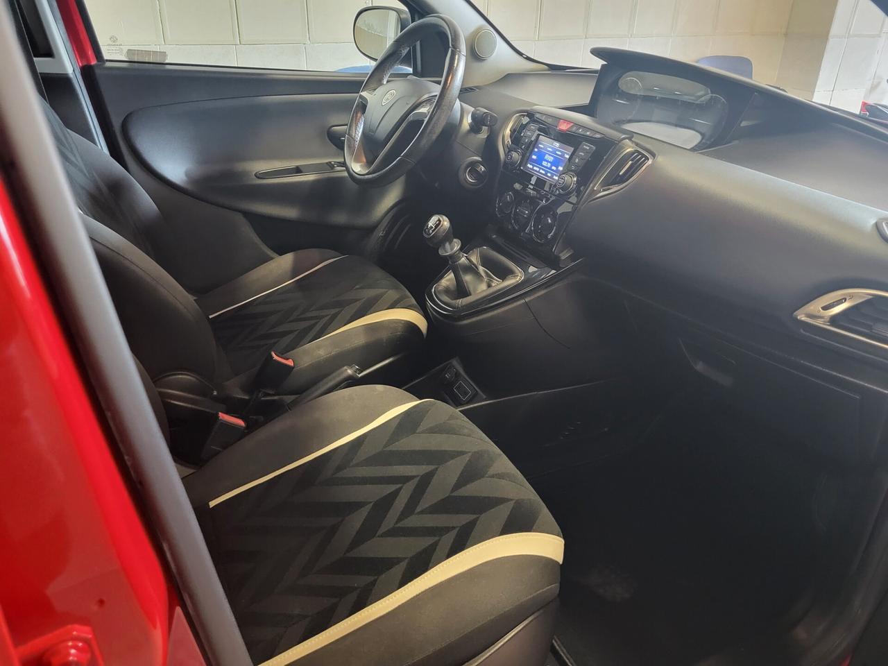 Lancia Ypsilon 1.2 69 CV 5 porte GPL Ecochic Gold